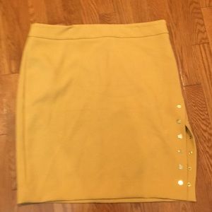 EUC Premise mini skirt